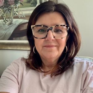 Meet your Posher, Theresa